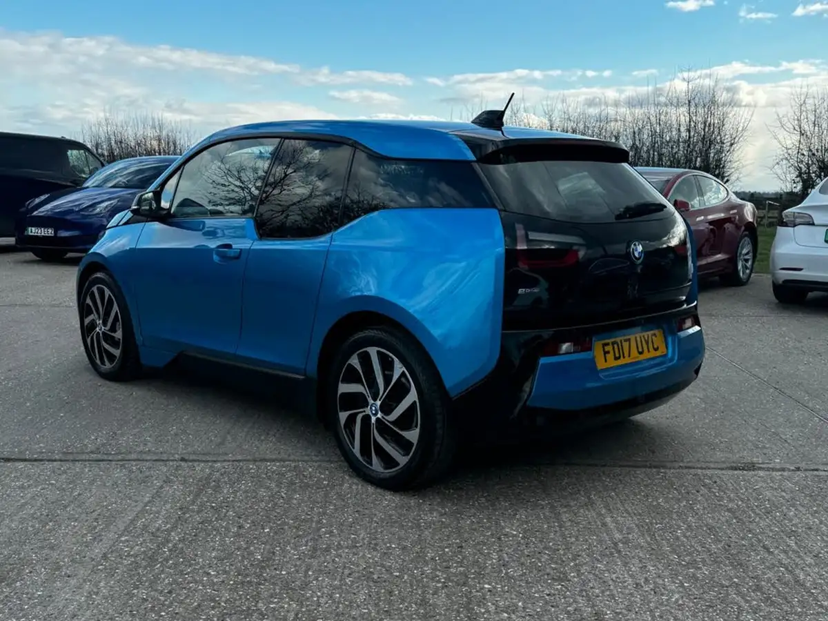 2017-bmw-i3-e-94-ah-extended-range-big-23