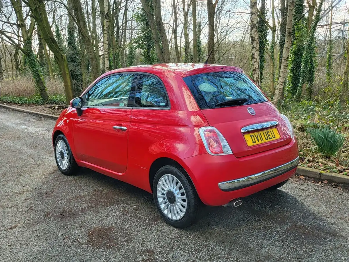 2011-fiat-500-12-lounge-big-6