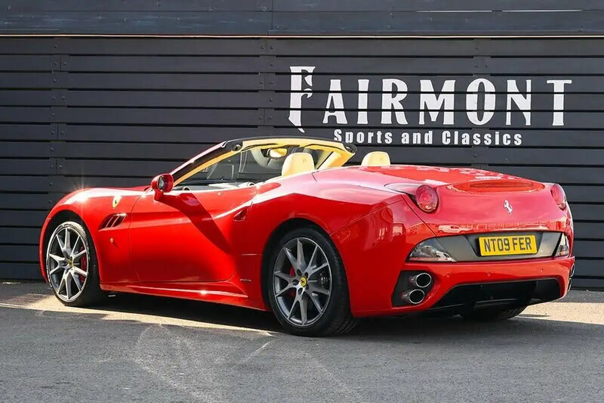 2009-ferrari-california-43-big-11