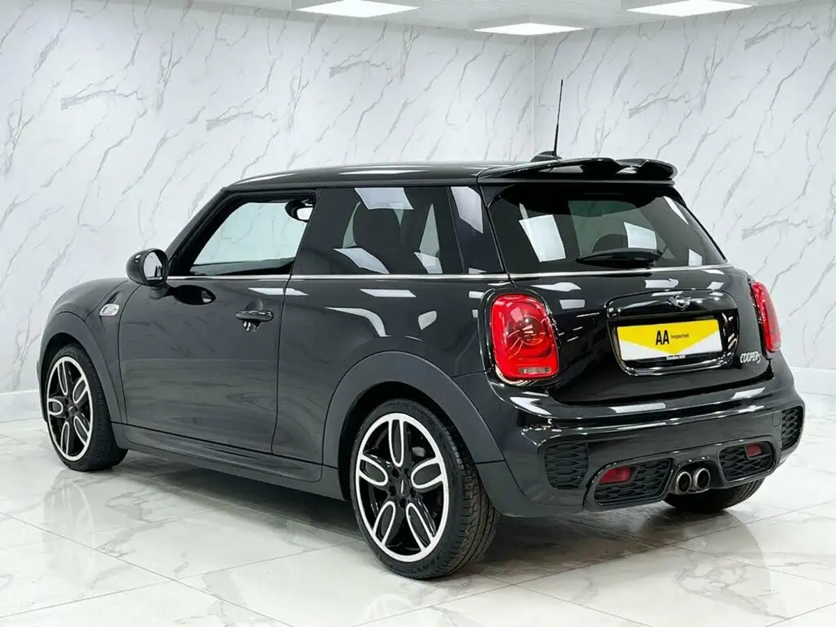 2017-mini-cooper-20-cooper-s-chili-ss-hatchback-3d-big-10