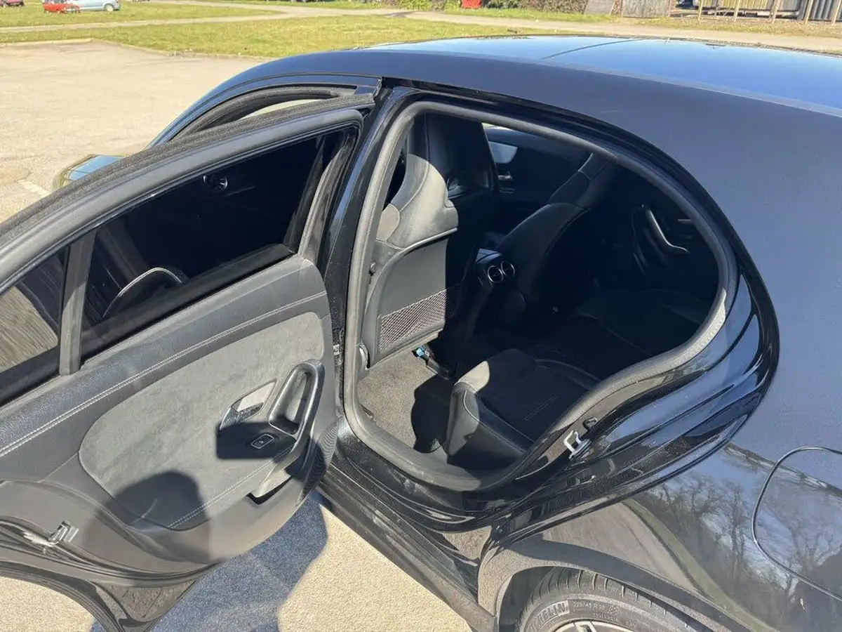 2021-mercedes-benz-a-class-13-a180-amg-line-premium-plus-edition-hatchback-5d-7g-dct-big-20