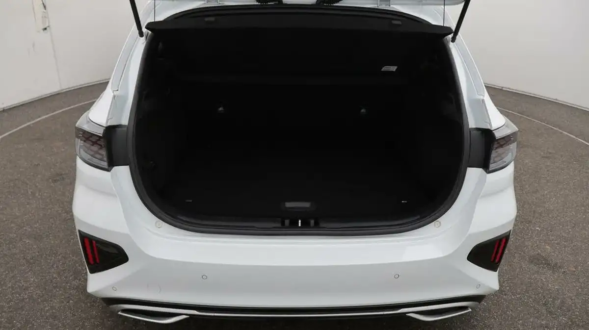 2022-kia-ceed-15-t-gdi-gt-line-big-17