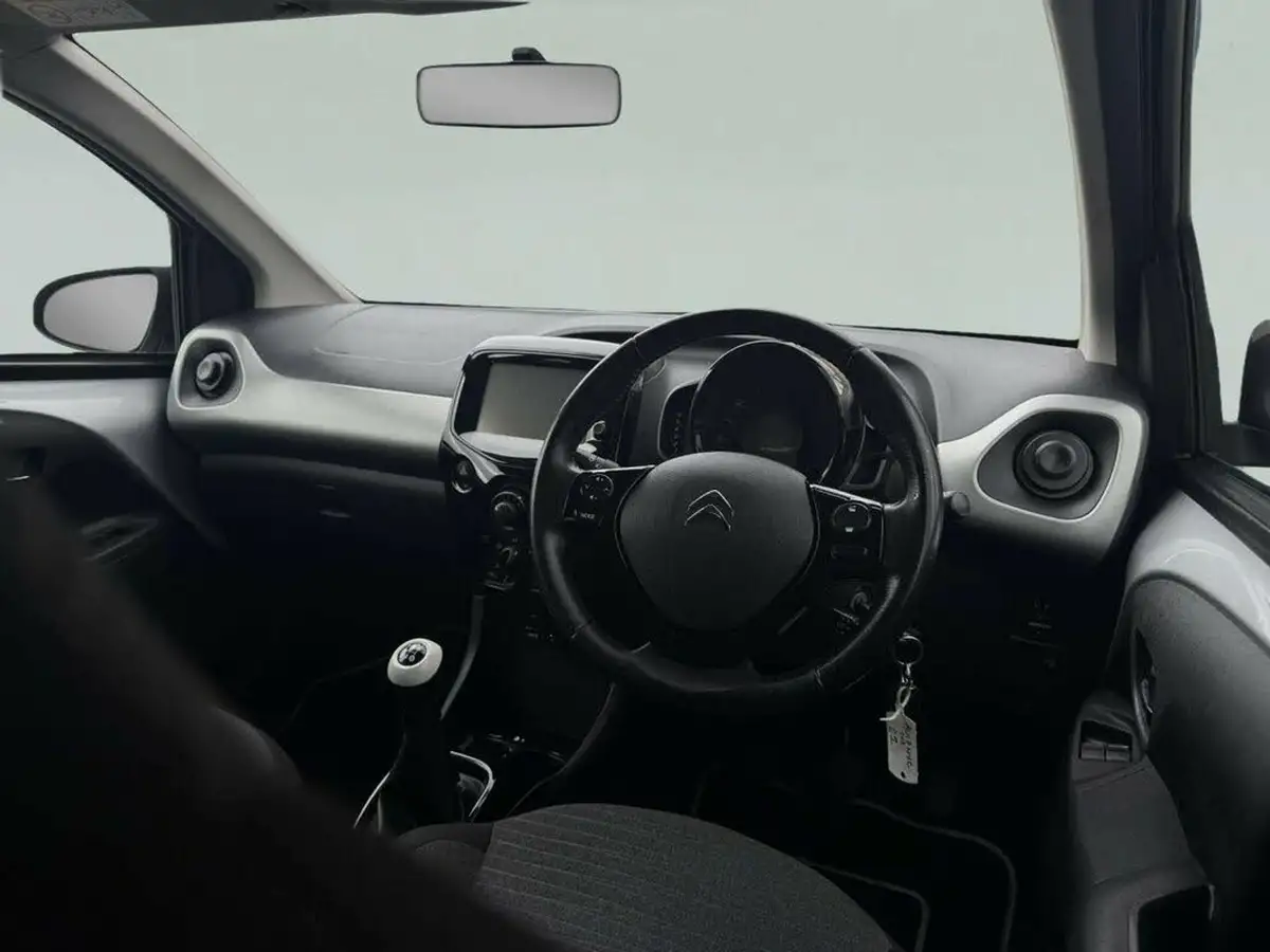 2017-citroen-c1-12-puretech-flair-5d-big-15