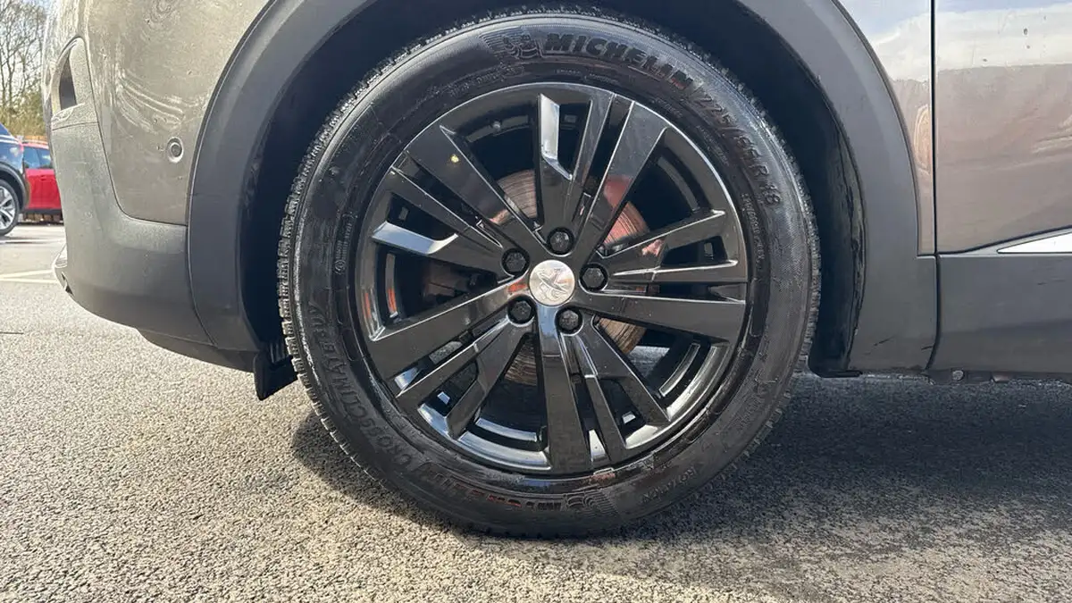 2018-peugeot-3008-suv-15-bluehdi-gt-line-big-16
