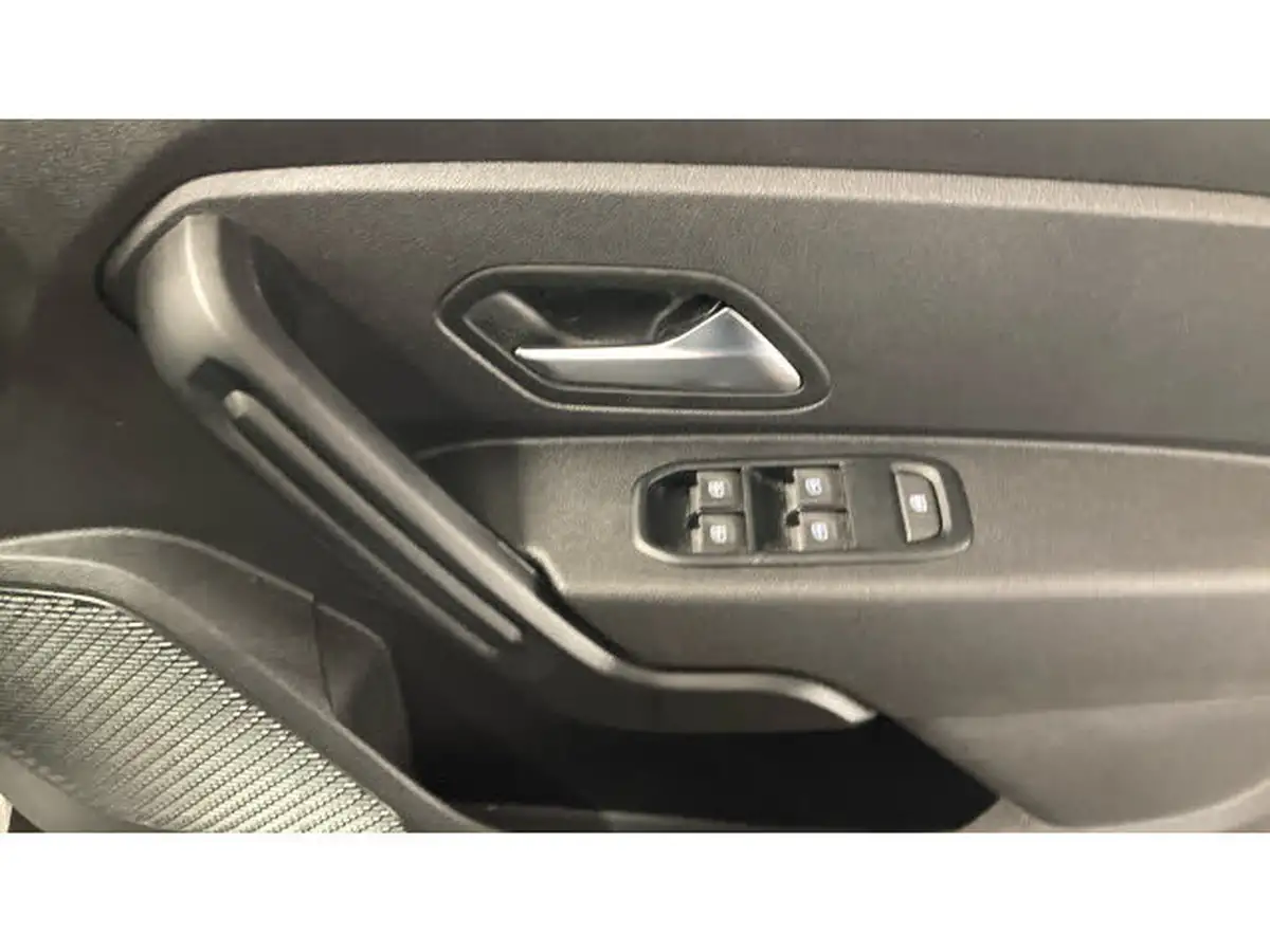 2022-dacia-duster-10-tce-comfort-90hpeu6d-4x2-window-van-big-22