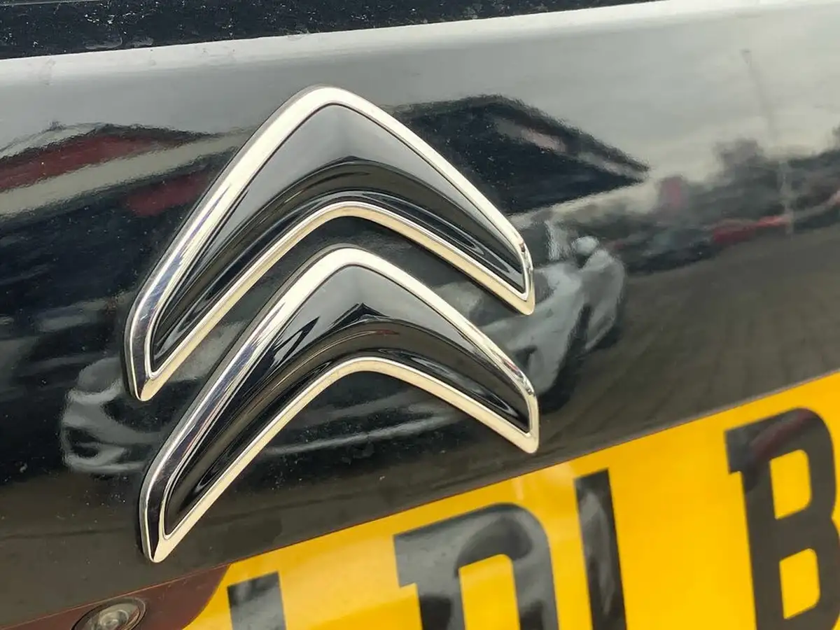 2021-citroen-c4-12-puretech-shine-plus-130ps-big-25