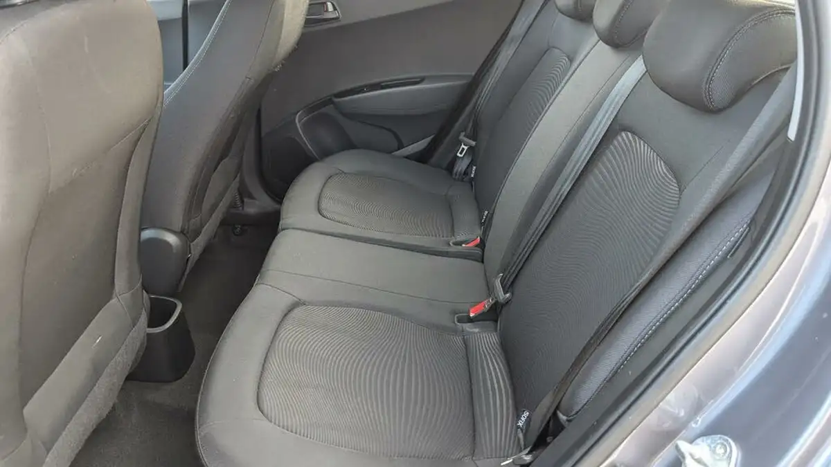 2017-hyundai-i10-10-se-big-18