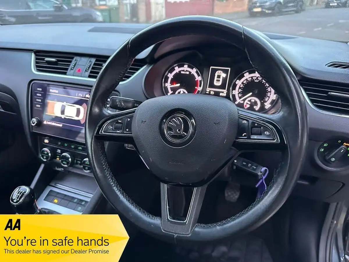 2018-skoda-octavia-15-tsi-se-technology-hatchback-big-8