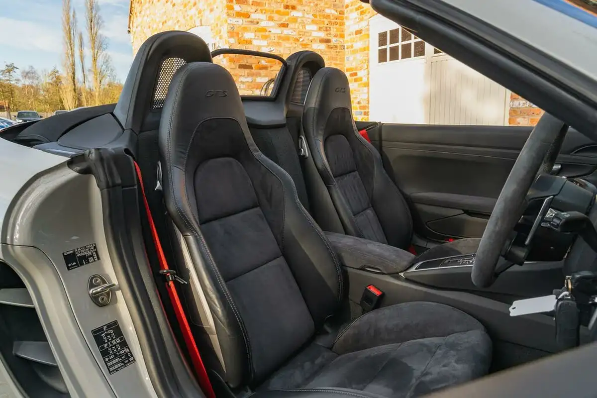 2018-porsche-boxster-718-25-boxster-gts-365ps-ss-pdk-big-30