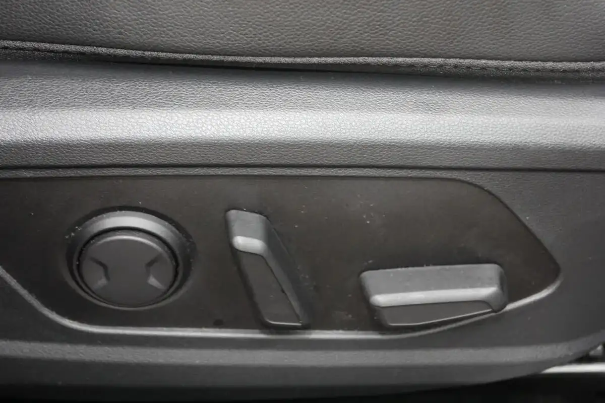 2022-hyundai-tucson-16-t-gdi-ultimate-265ps-4wd-phev-auto-big-25