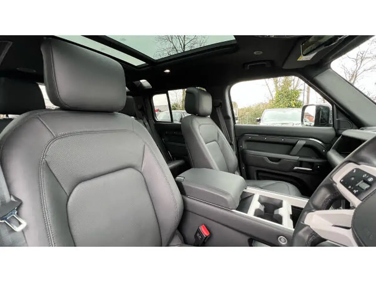 2024-land-rover-110-defender-30-d350-x-dynamic-hse-big-41