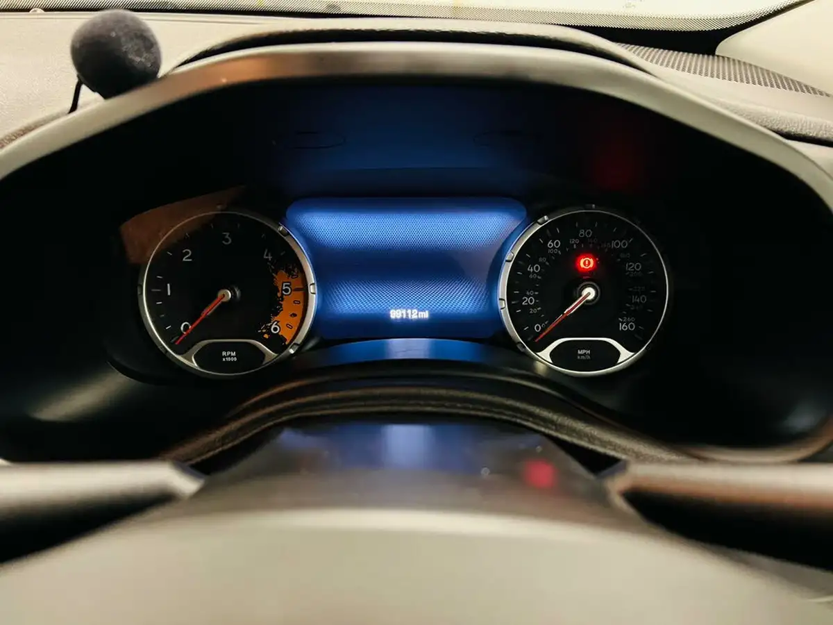 2016-jeep-renegade-20multijet-ii-trailhawk-big-30