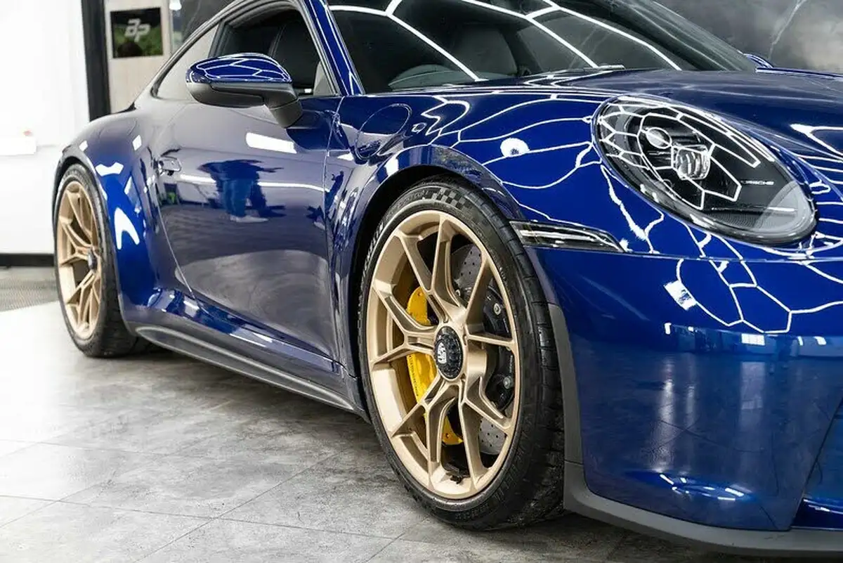 2023-porsche-911-40-gt3-touring-package-pdk-big-30
