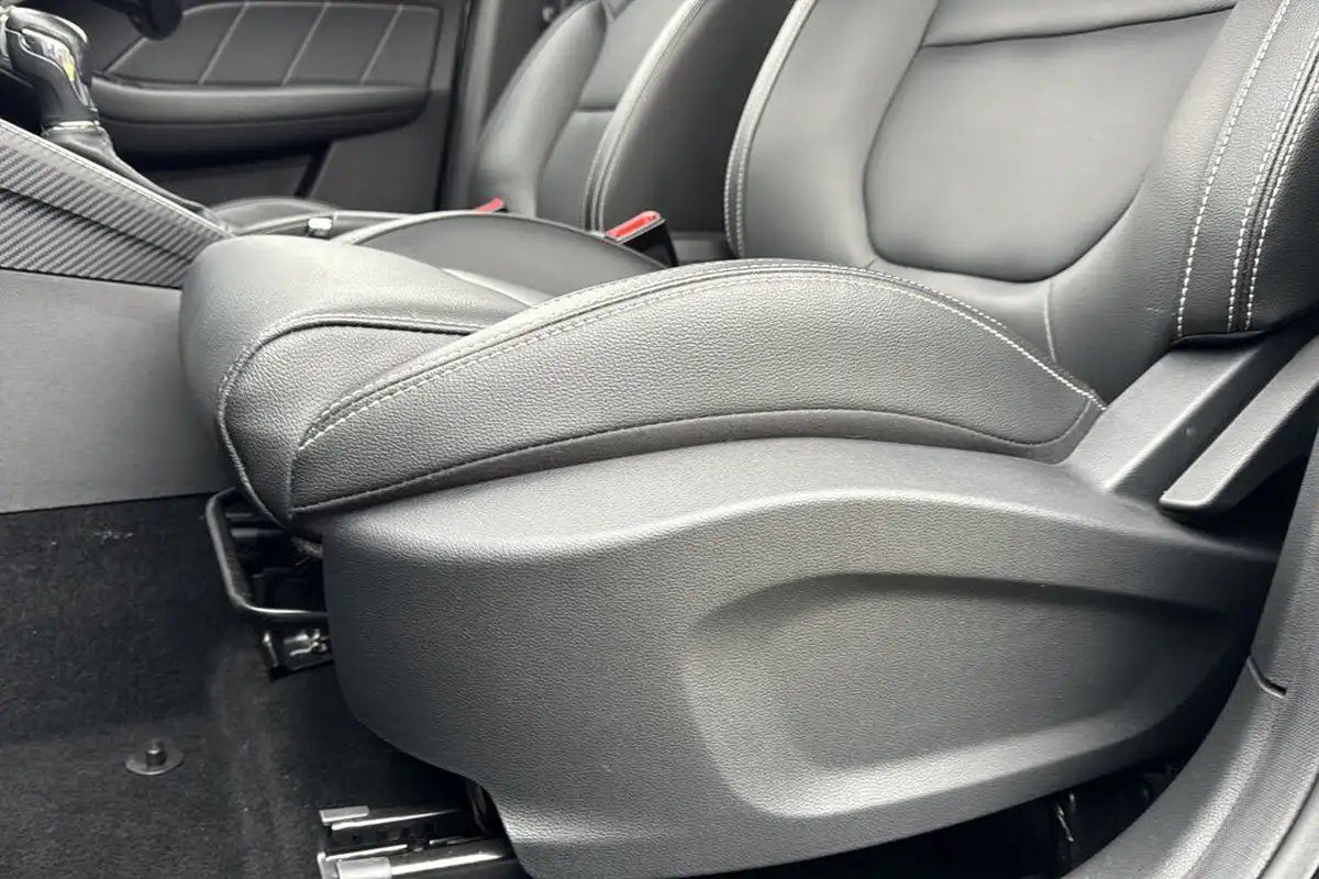 2020-mg-zs-suv-10t-gdi-exclusive-111ps-big-38