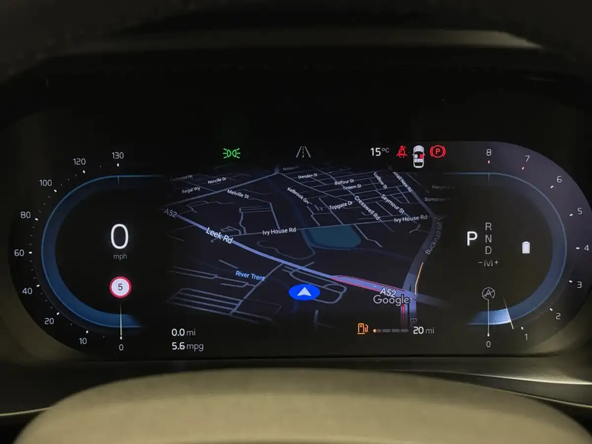 2023-volvo-xc40-20-b4-plus-big-29