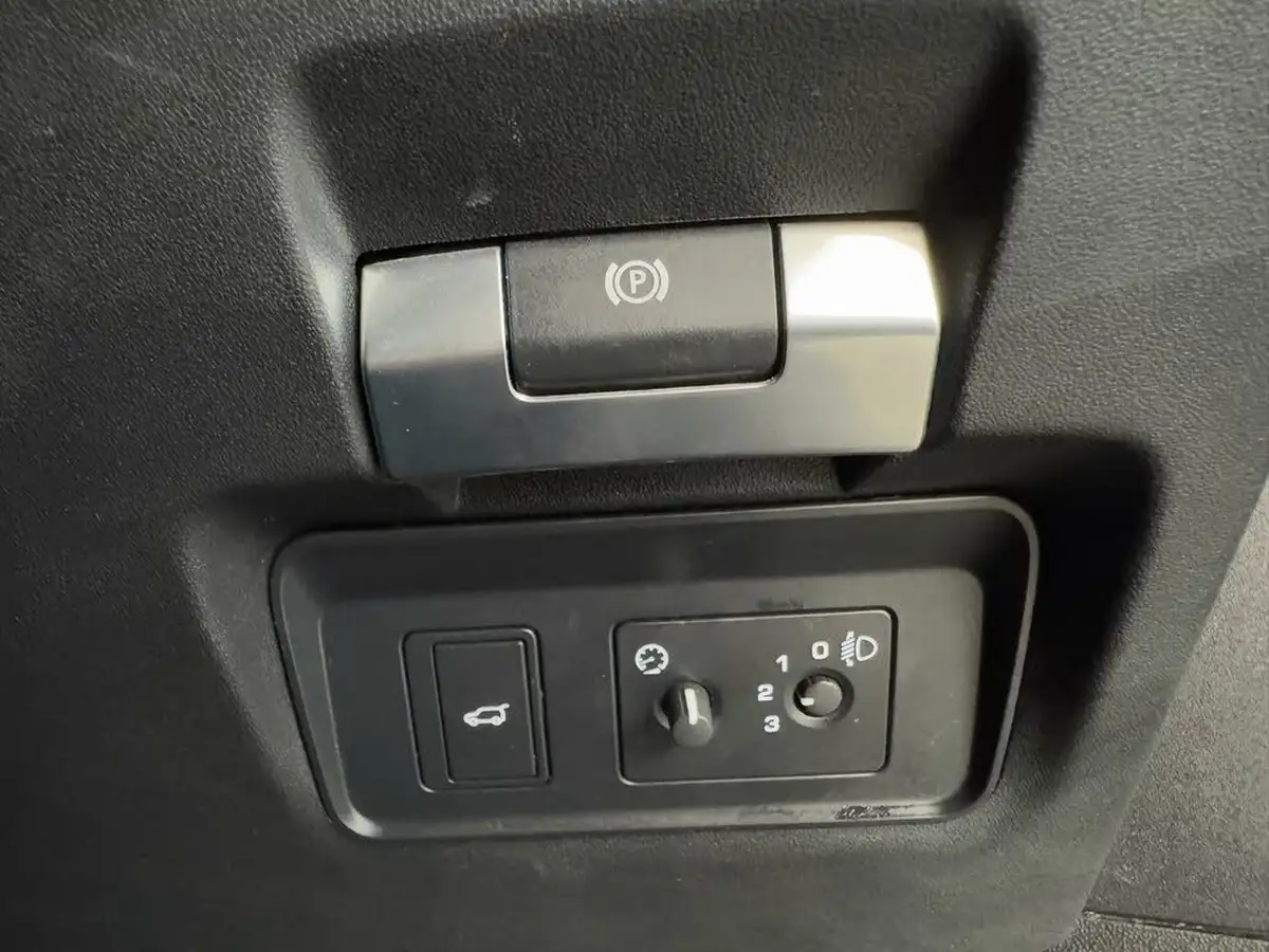 2021-land-rover-range-rover-evoque-20-d165-r-dynamic-s-big-27