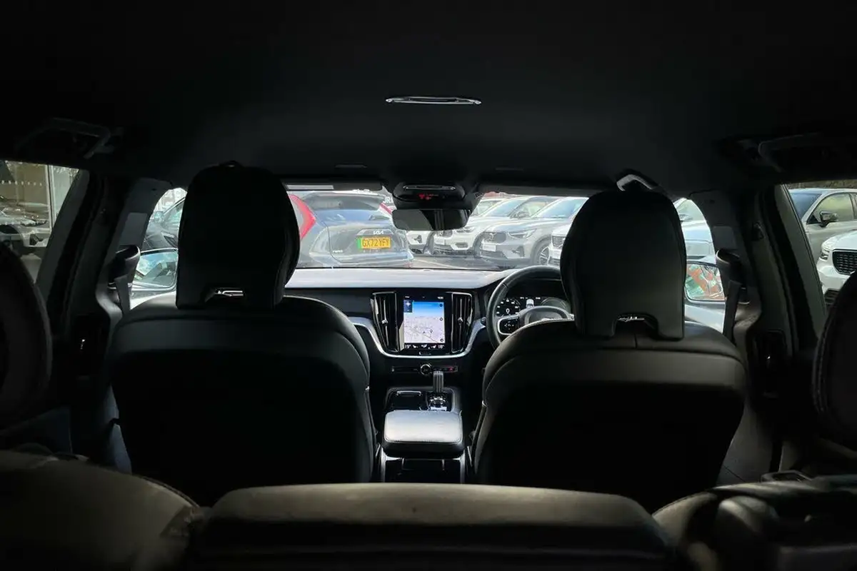 2021-volvo-v60-20-t6-r-design-350bhp-plug-in-hybrid-big-20