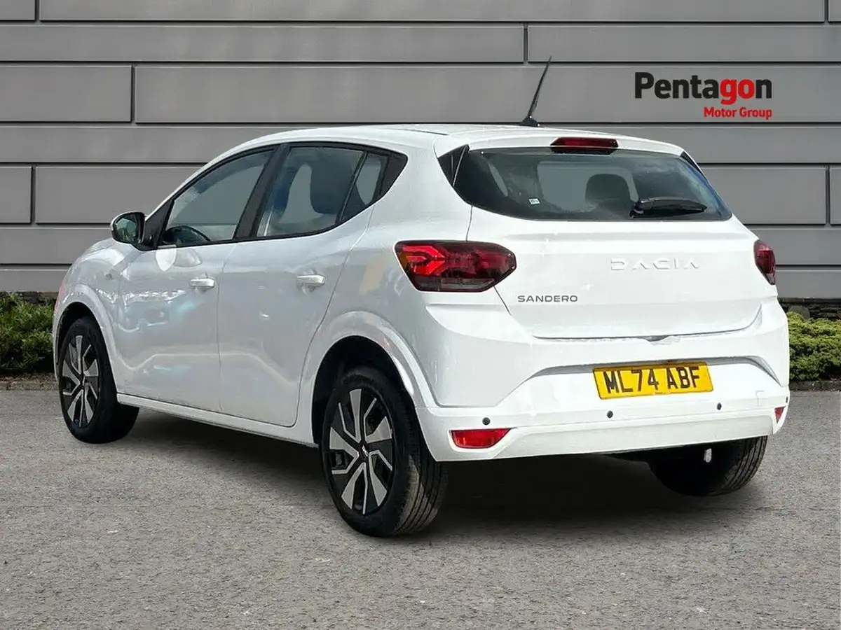 2024-dacia-sandero-10-tce-expression-90bhp-big-1