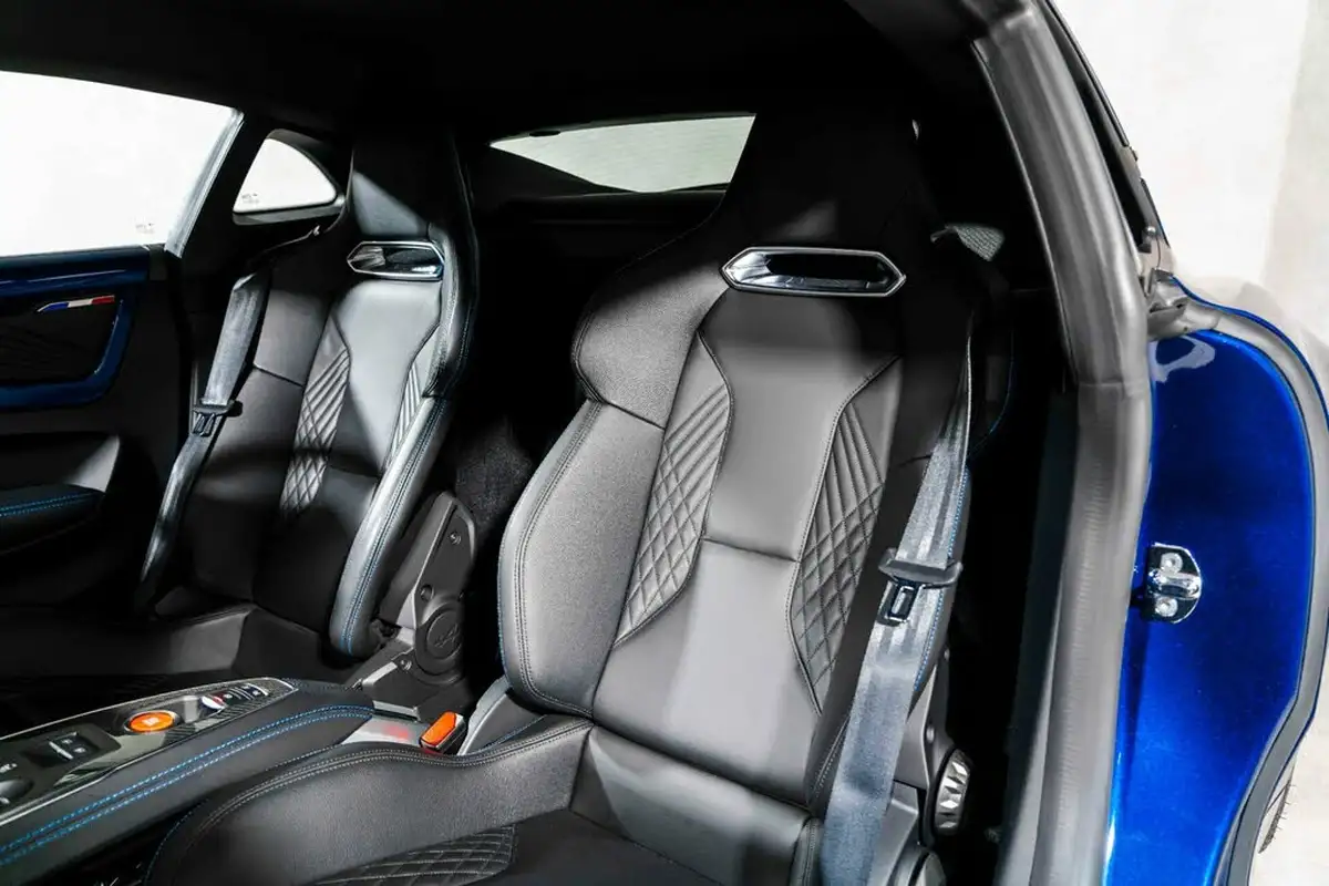 2021-alpine-a110-18-t-legende-big-16