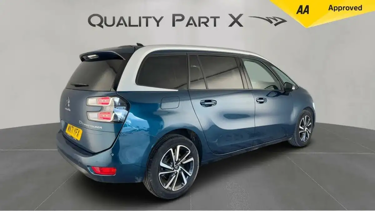 2022-citroen-grand-c4-spacetourer-12-puretech-shine-eat8-big-2