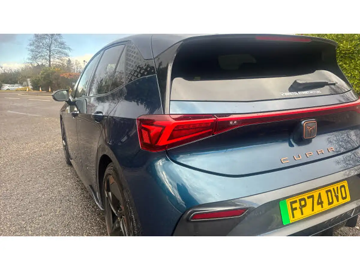 2024-cupra-born-e-v3-230ps-77kwh-e-boost-big-44