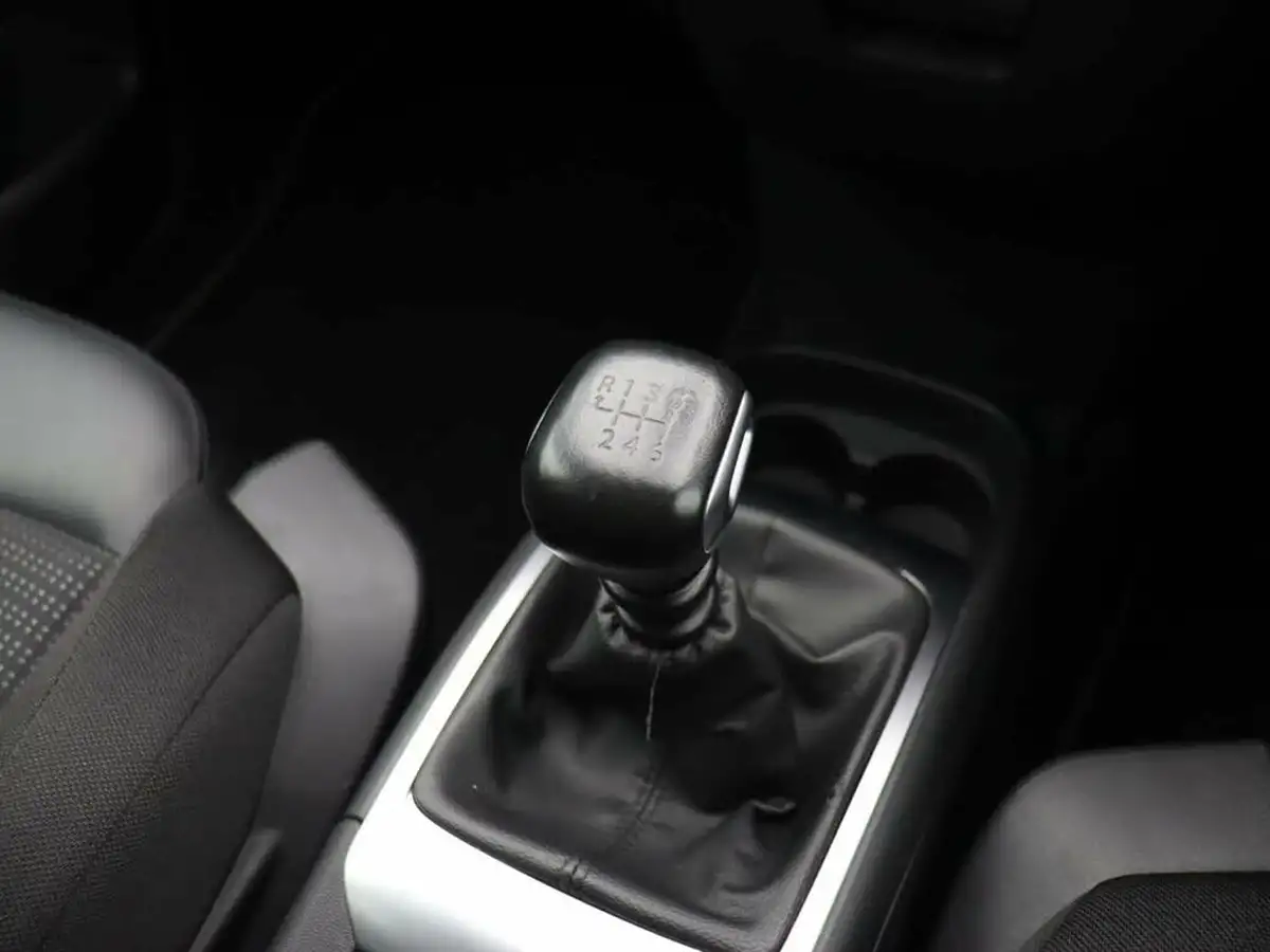 2022-citroen-grand-c4-spacetourer-15bluehdi-sense-big-34