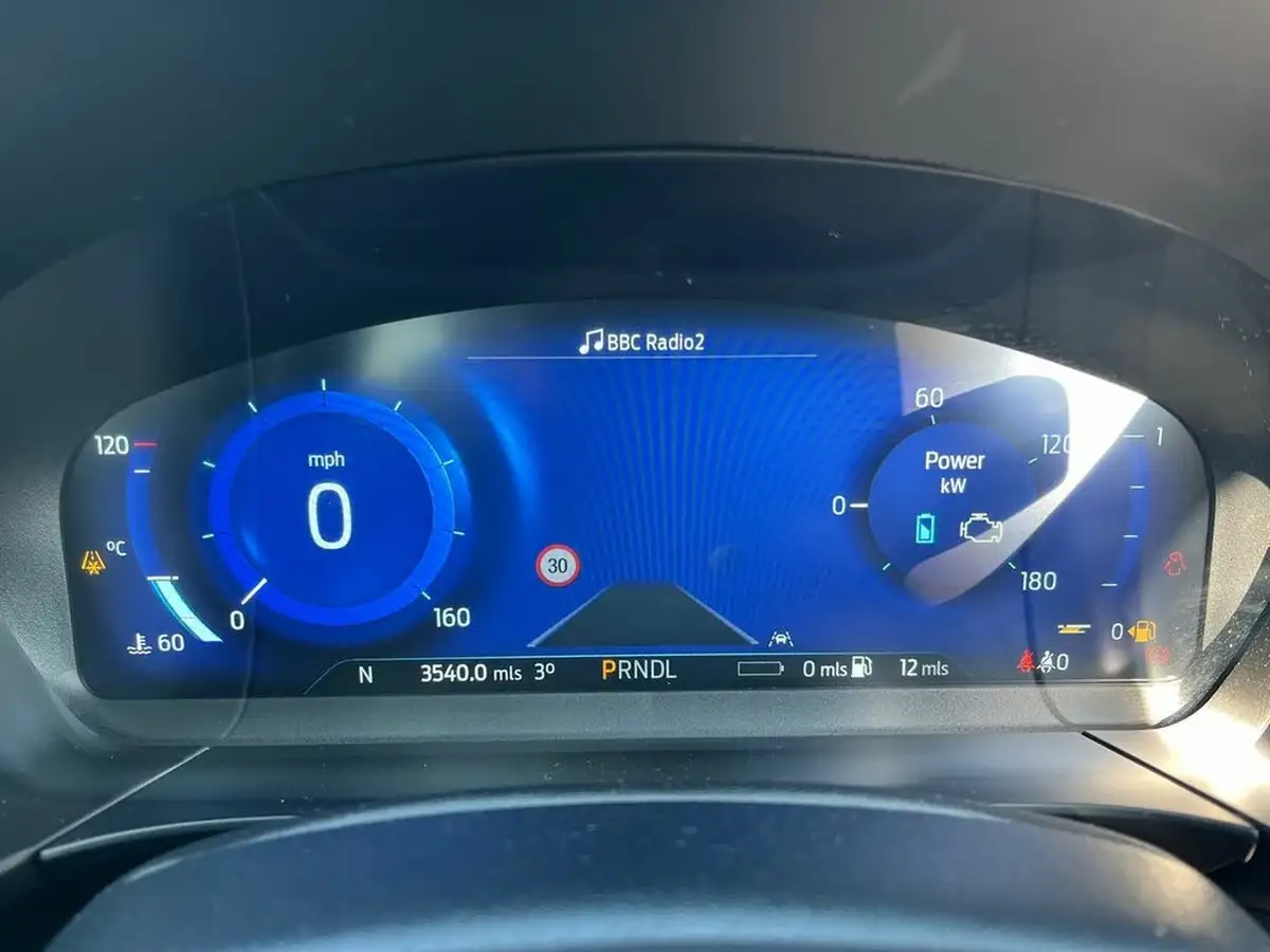 2023-ford-kuga-25t-st-line-x-edition-225ps-phev-big-14