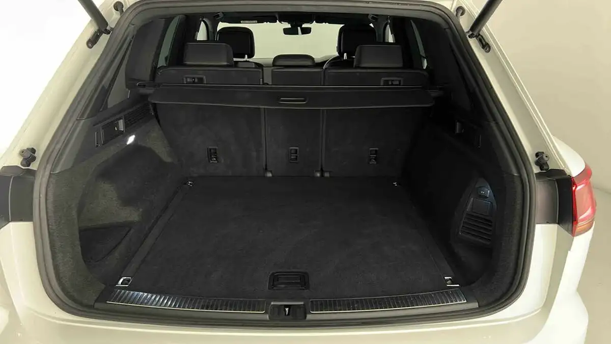 2018-volkswagen-touareg-30tdi-r-line-tech-286ps-ss-big-11