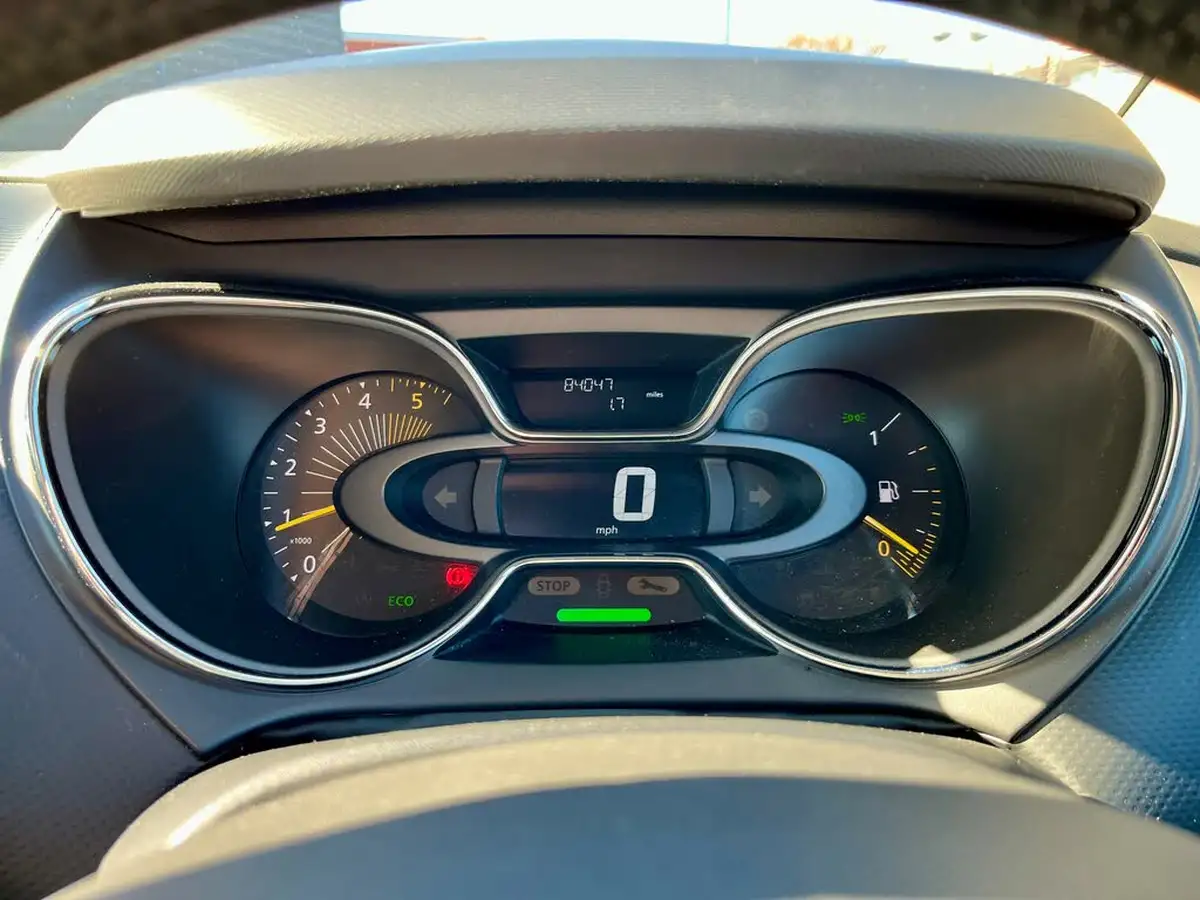 2013-renault-captur-15dci-dynamique-s-big-28