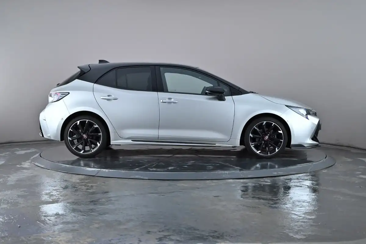 2022-toyota-corolla-18-vvt-i-gr-sport-120bhp-trk-hatchback-big-32