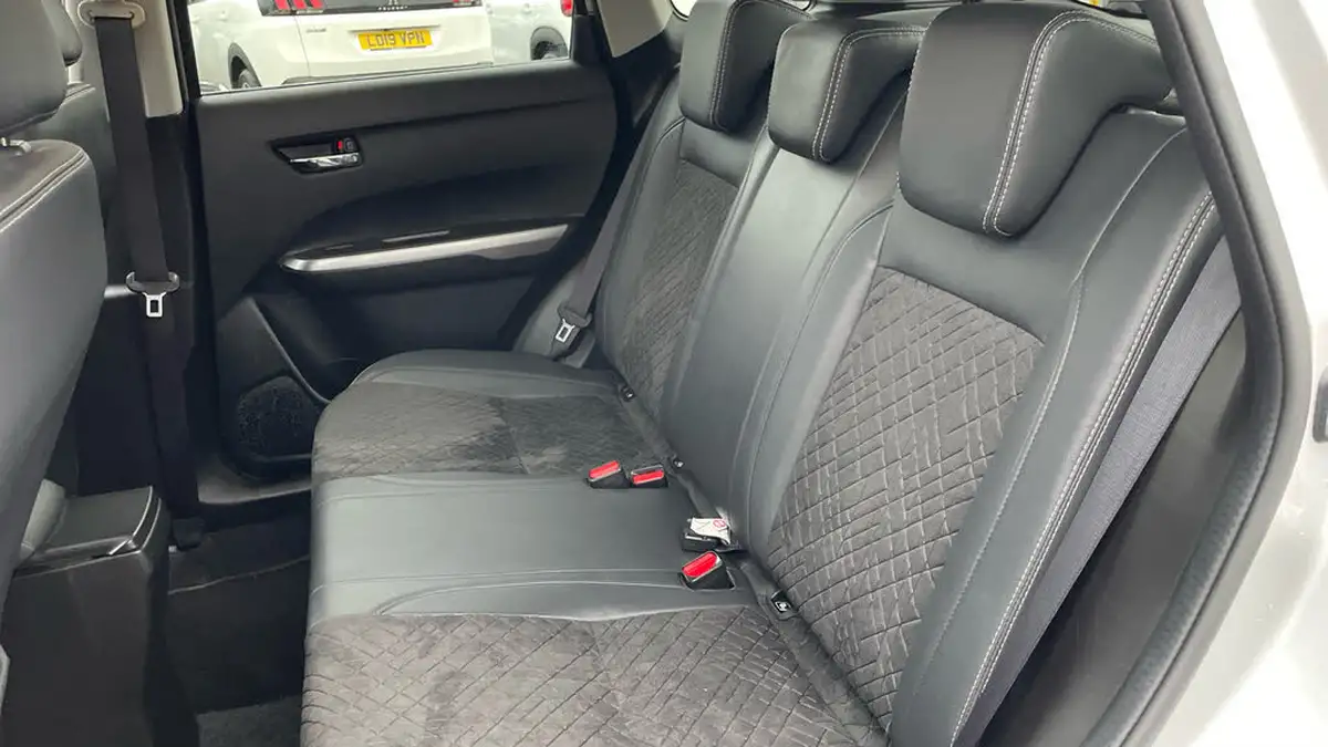2020-suzuki-vitara-14-boosterjet-sz5-140ps-auto-big-32