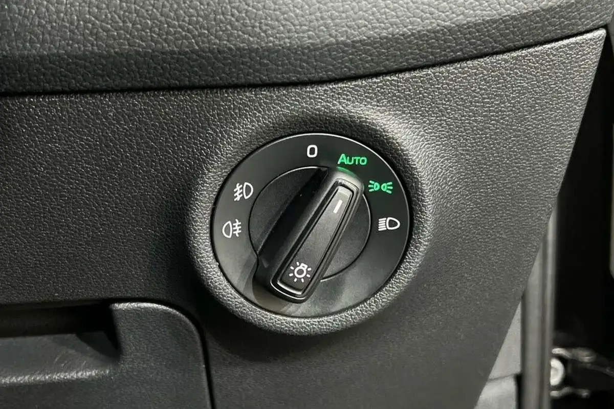 2021-skoda-kodiaq-15-tsi-se-drive-7-big-38