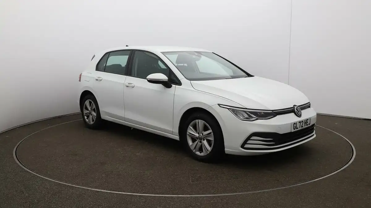 2022-volkswagen-golf-15-tsi-life-150ps-hatchback-big-1