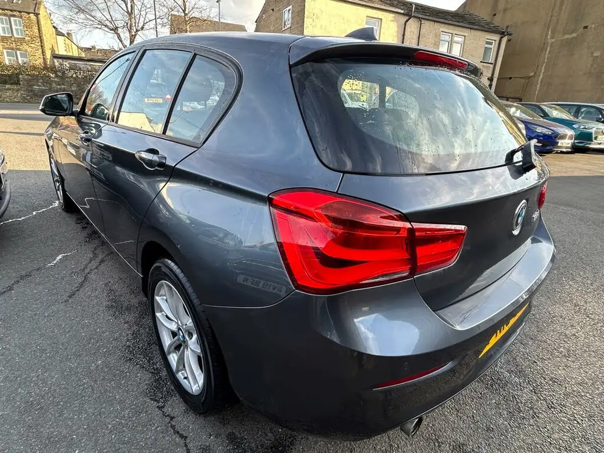 2018-bmw-1-series-15td-116d-se-business-5d-big-5
