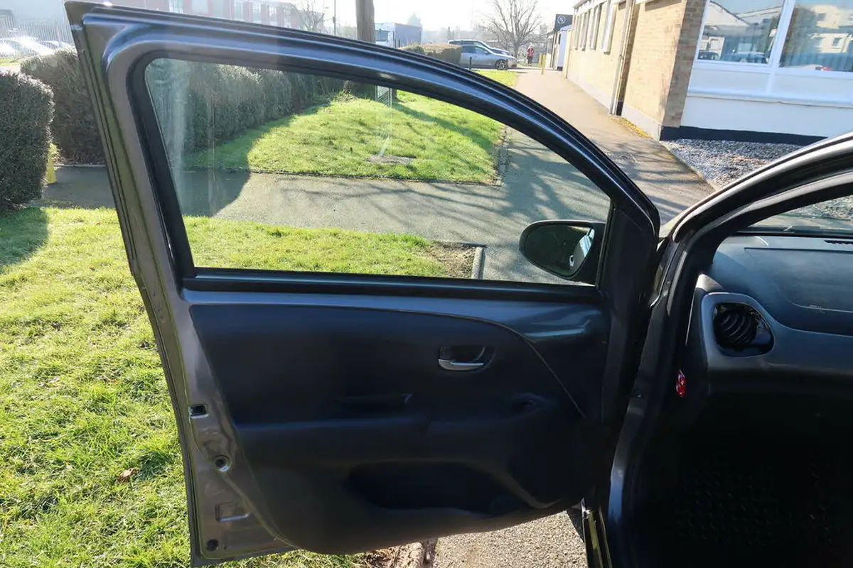 2021-toyota-aygo-10-vvt-i-x-trend-tss-big-23