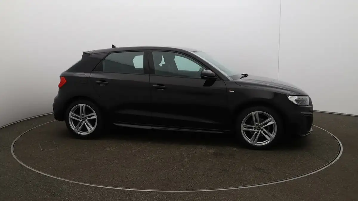 2022-audi-a1-10-25-tfsi-s-line-tronic-big-40