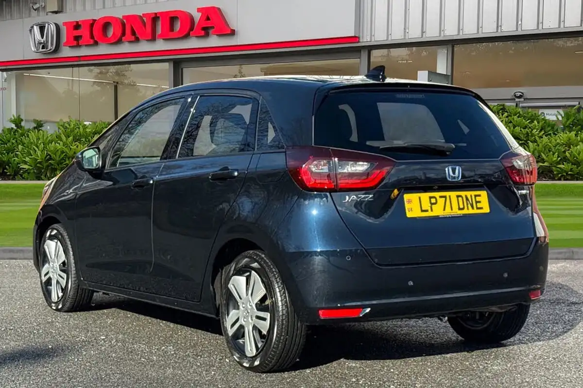 2022-honda-jazz-15-i-mmd-ex-107ps-big-1
