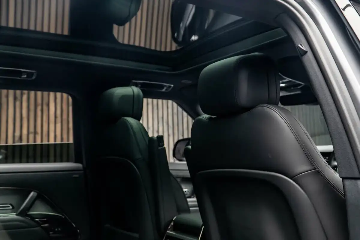 2023-land-rover-range-rover-sport-30-p460e-dynamic-se-big-36