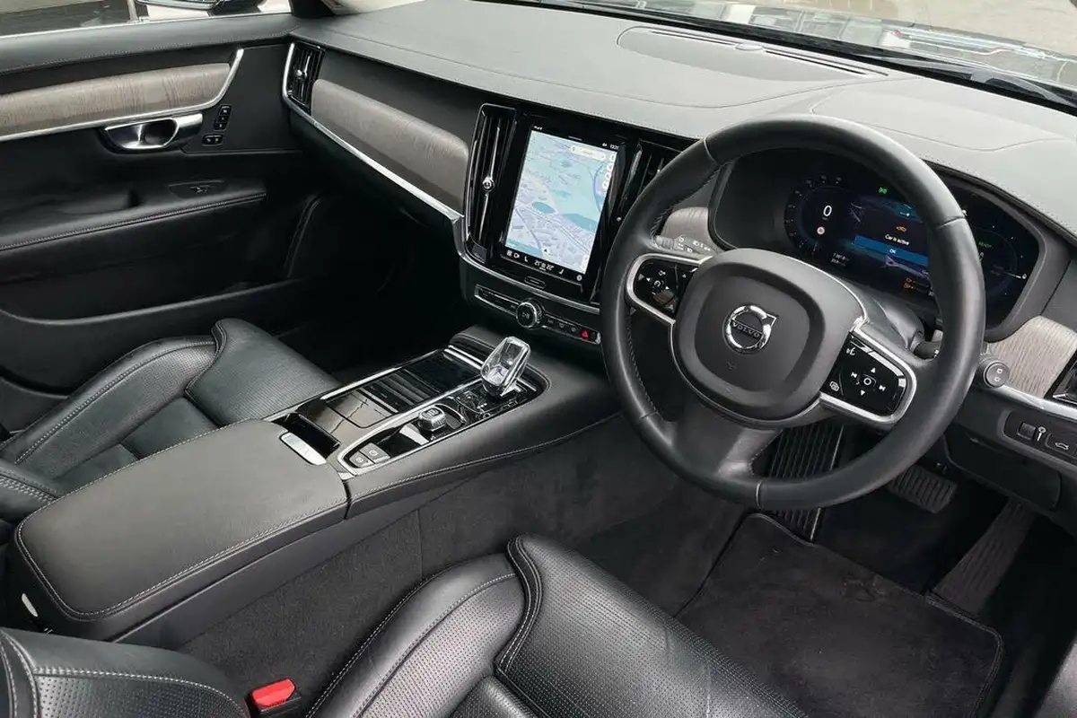 2021-volvo-v90-20-t6-inscription-350bhp-big-4