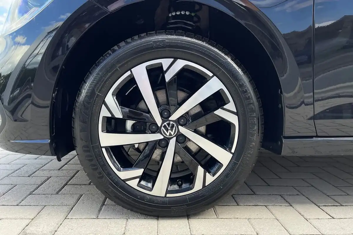 2024-volkswagen-polo-10-tsi-match-big-21