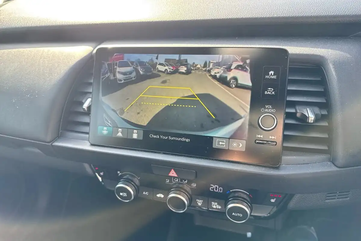 2023-honda-jazz-15-i-mmd-crosstar-advance-big-18