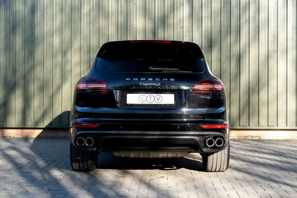 2017-porsche-cayenne-42td-s-diesel-platinum-edition-big-5