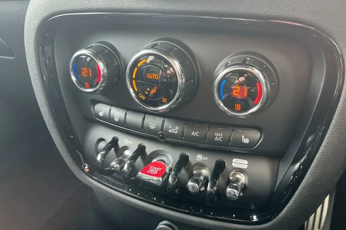 2021-mini-clubman-15-cooper-sport-big-37