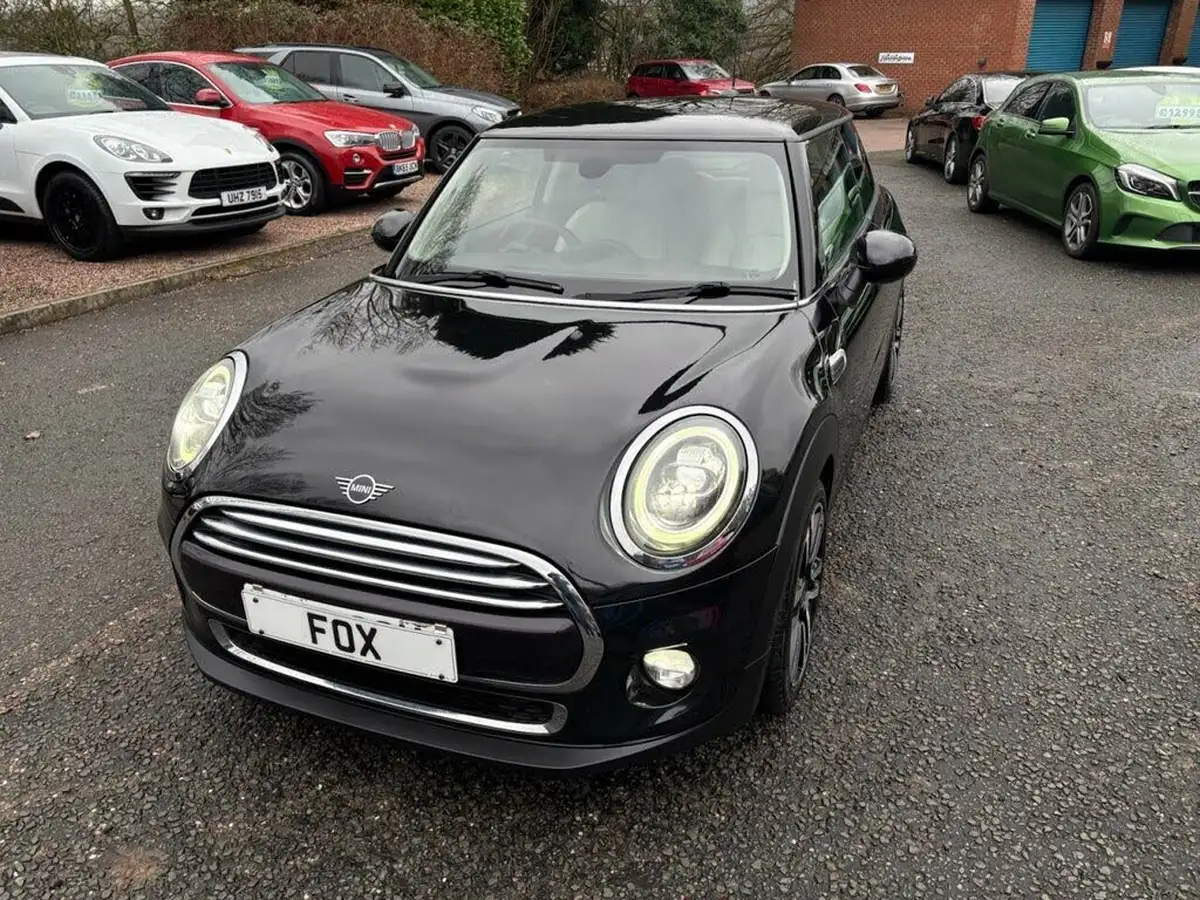 2019-mini-cooper-15-cooper-exclusive-134bhp-hatchback-3d-auto-big-2