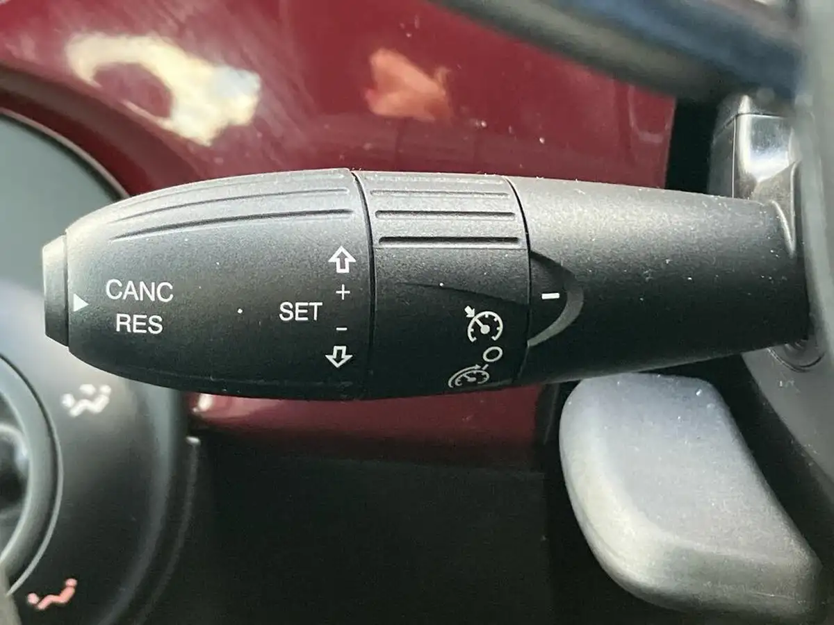 2021-fiat-500-10-lounge-big-35