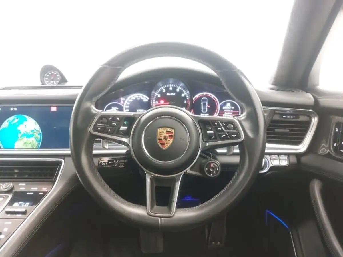 2017-porsche-panamera-40-v8-turbo-sport-turismo-big-6