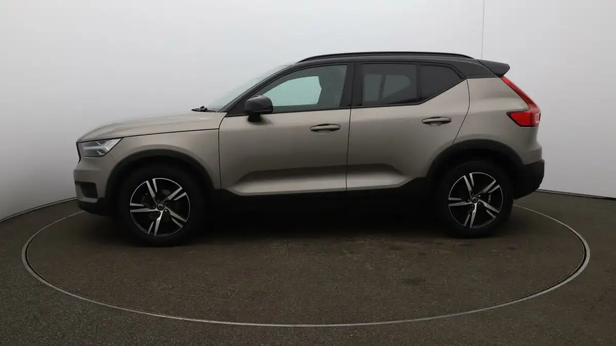 2021-volvo-xc40-15-t3-r-design-161bhp-big-4