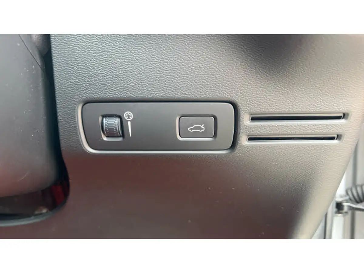 2018-volvo-xc40-20td-d4-first-edition-big-44