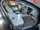 2019-jaguar-xe-20i-portfolio-200ps-small-6