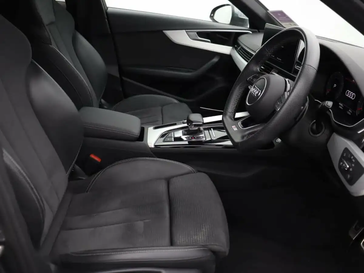 2022-audi-a4-avant-20-35-tfsi-s-line-tronic-big-13